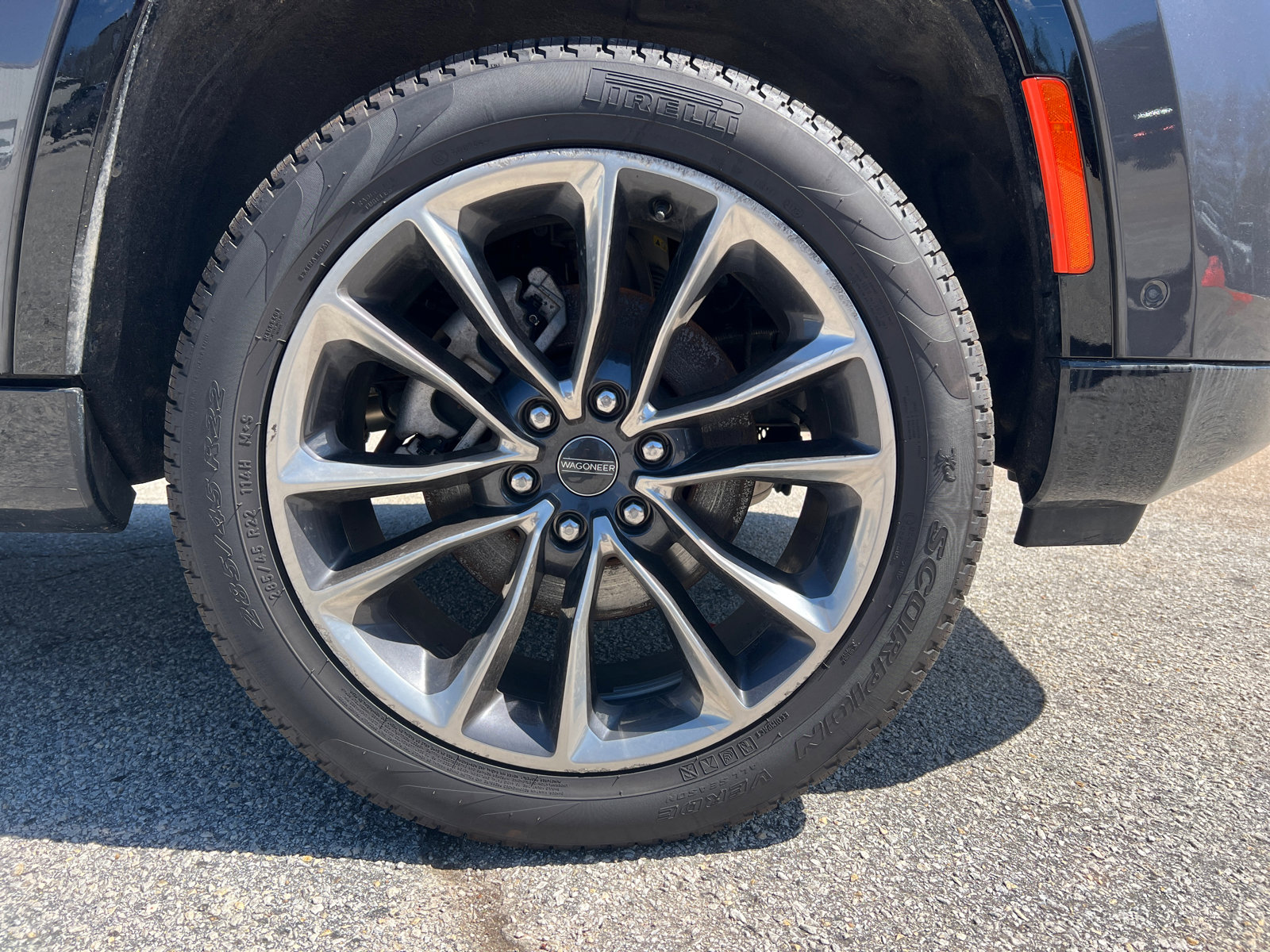 Used 2024 Jeep Wagoneer L Series III w/ Premium Group I image 14