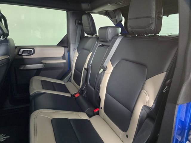 Used 2023 Ford Bronco Wildtrak image 21