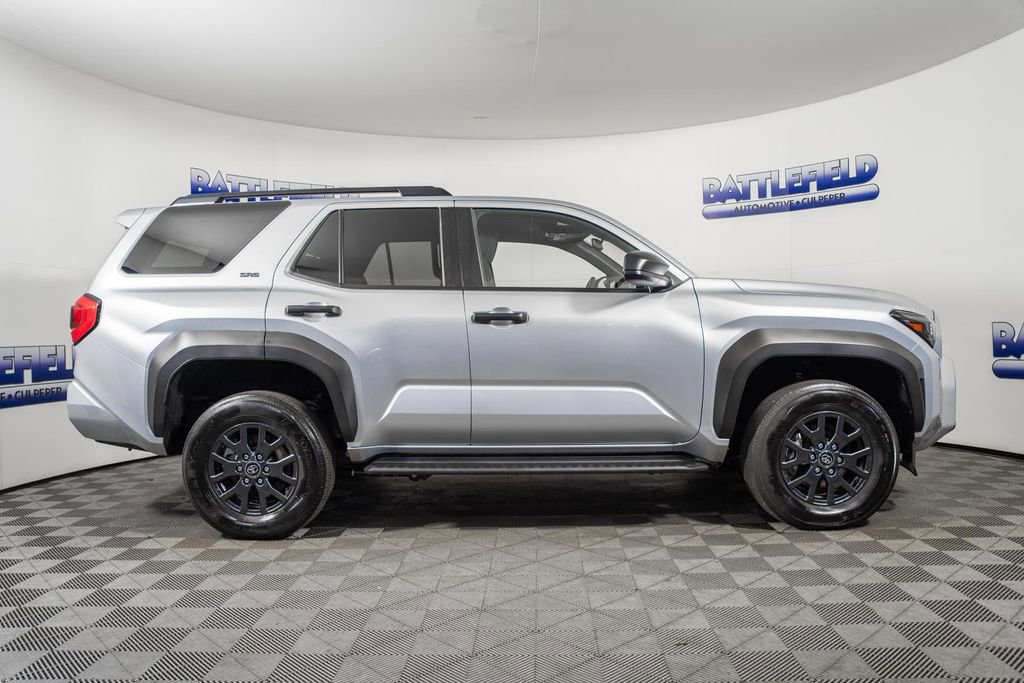 Certified 2025 Toyota 4Runner SR5 AWD/4WD image 9