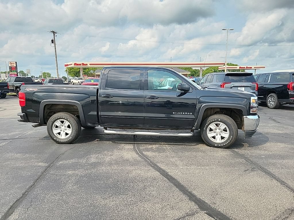 Used 2017 Chevrolet Silverado 1500 LT w/ All Star Edition AWD/4WD image 4