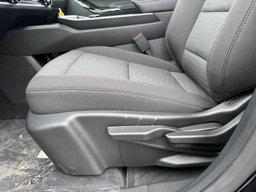 New 2027 Chevrolet Equinox LT FWD image 10