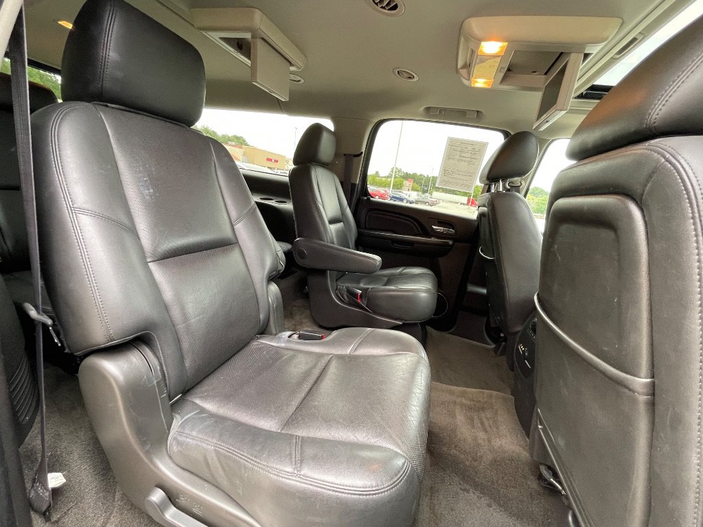Used 2012 GMC Yukon XL Denali RWD image 26