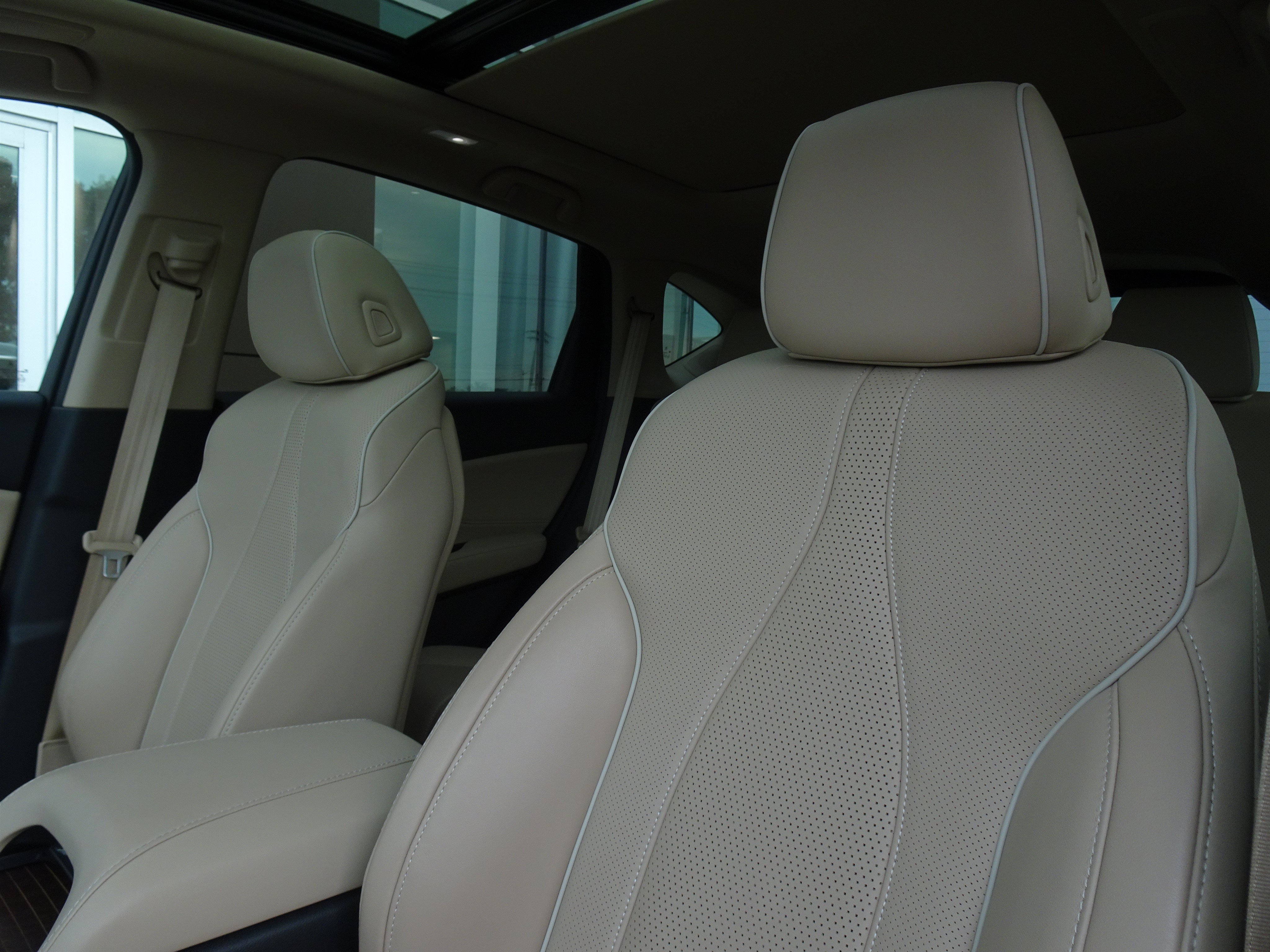Used 2023 Acura RDX w/ Advance Package AWD/4WD image 12