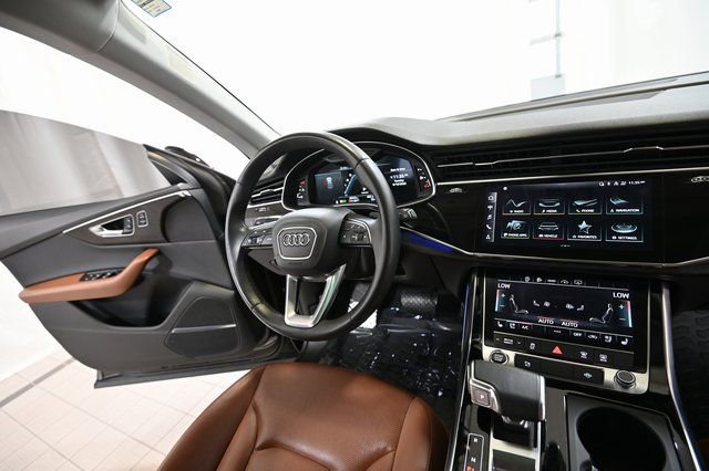 Used 2022 Audi Q8 Premium Plus w/ Premium Plus Package image 29