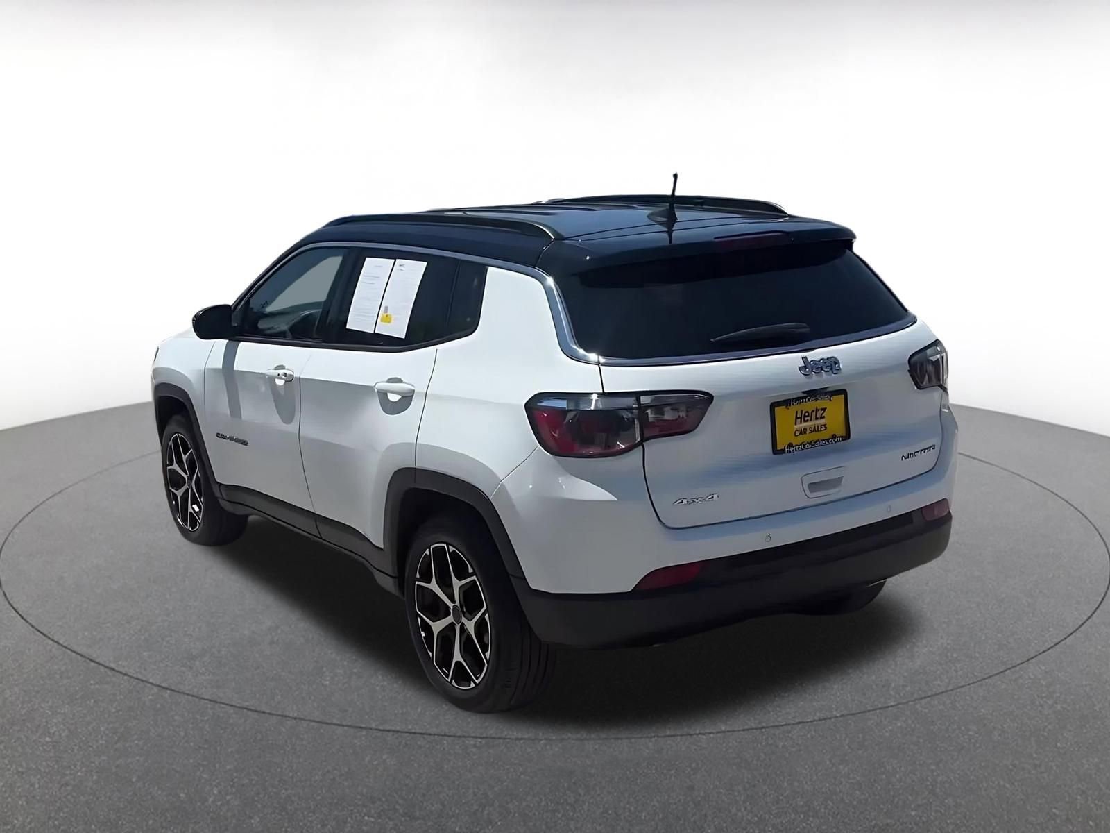 Used 2025 Jeep Compass Limited AWD/4WD image 11
