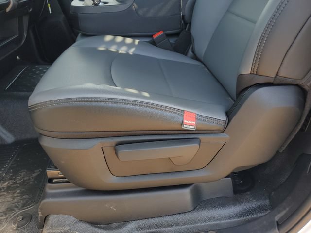 New 2026 RAM 5500 Tradesman w/ Chrome Appearance Group AWD/4WD image 14