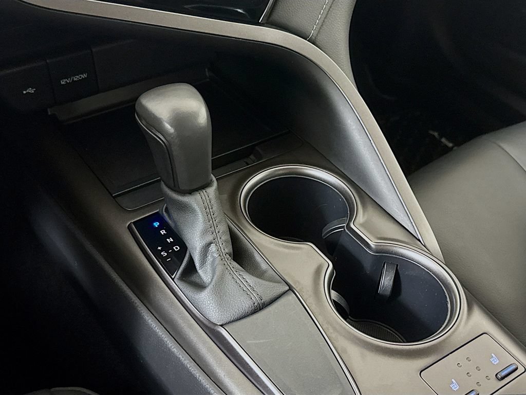 Used 2024 Toyota Camry SE FWD image 19