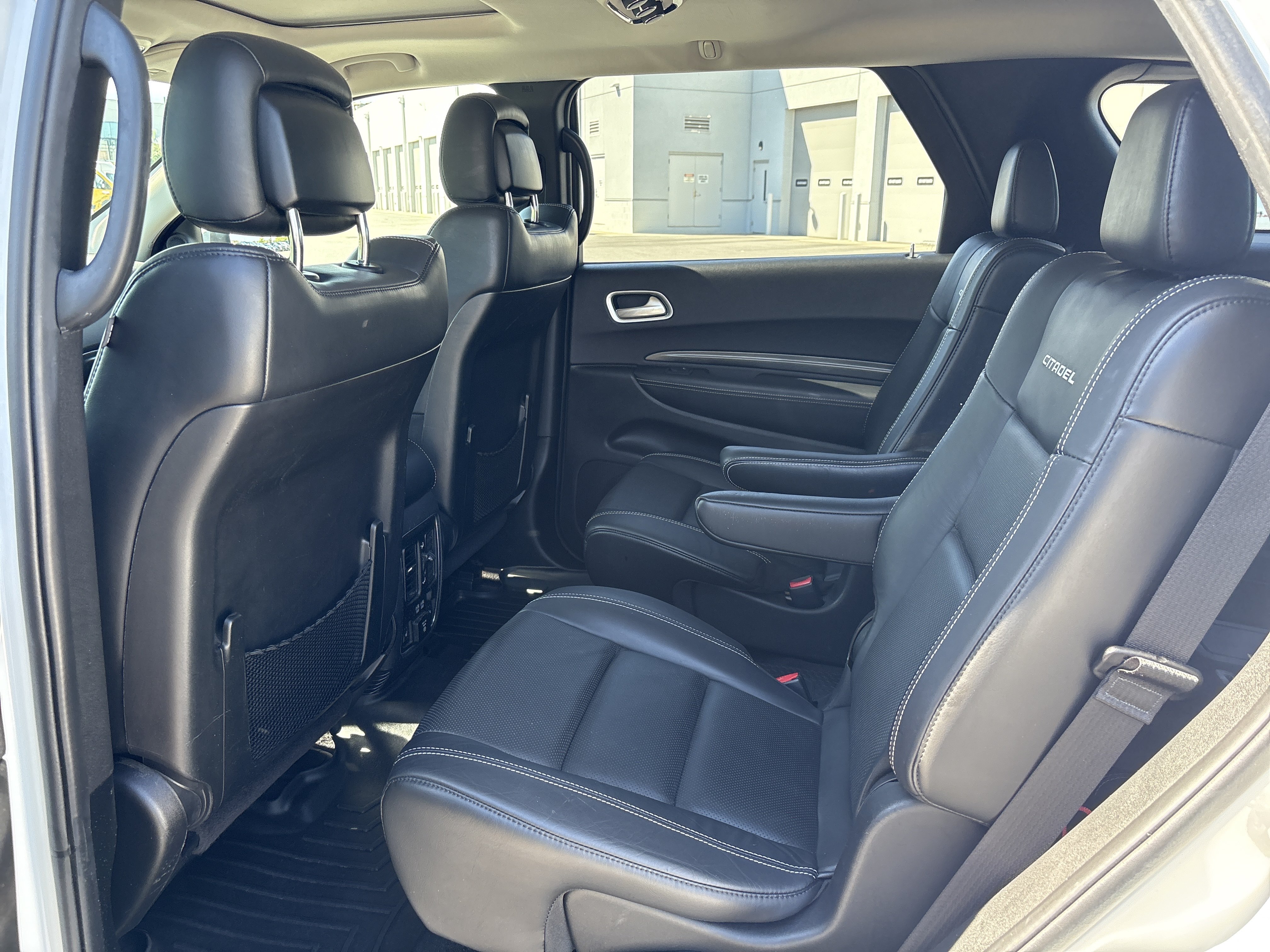 Used 2018 Dodge Durango Citadel w/ Technology Group AWD/4WD image 34