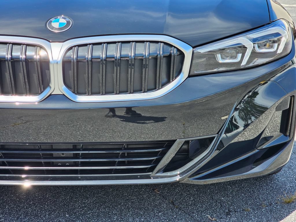 New 2026 BMW 330i Sedan RWD image 9