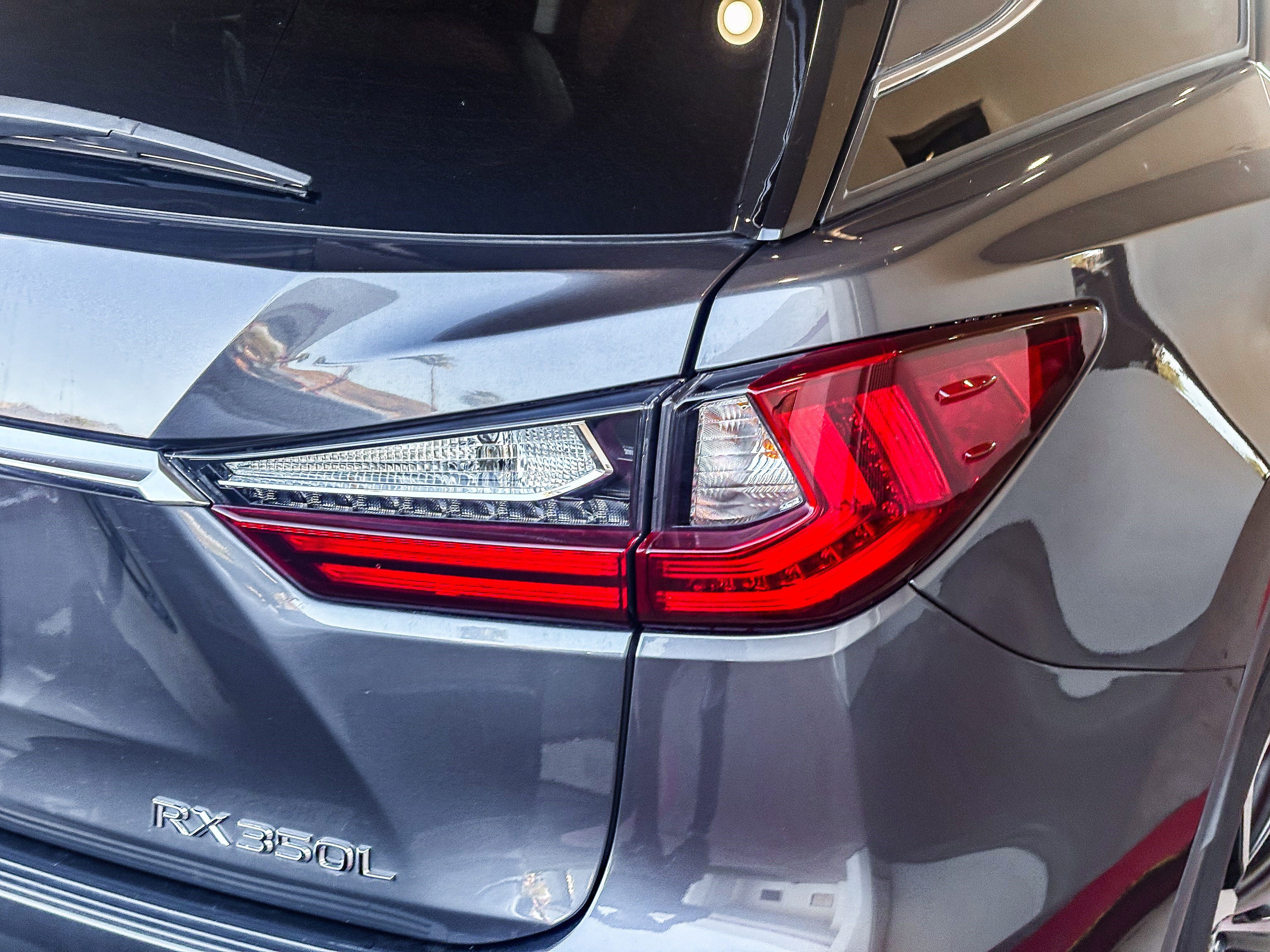 Used 2022 Lexus RX 350L FWD w/ Premium Package image 9