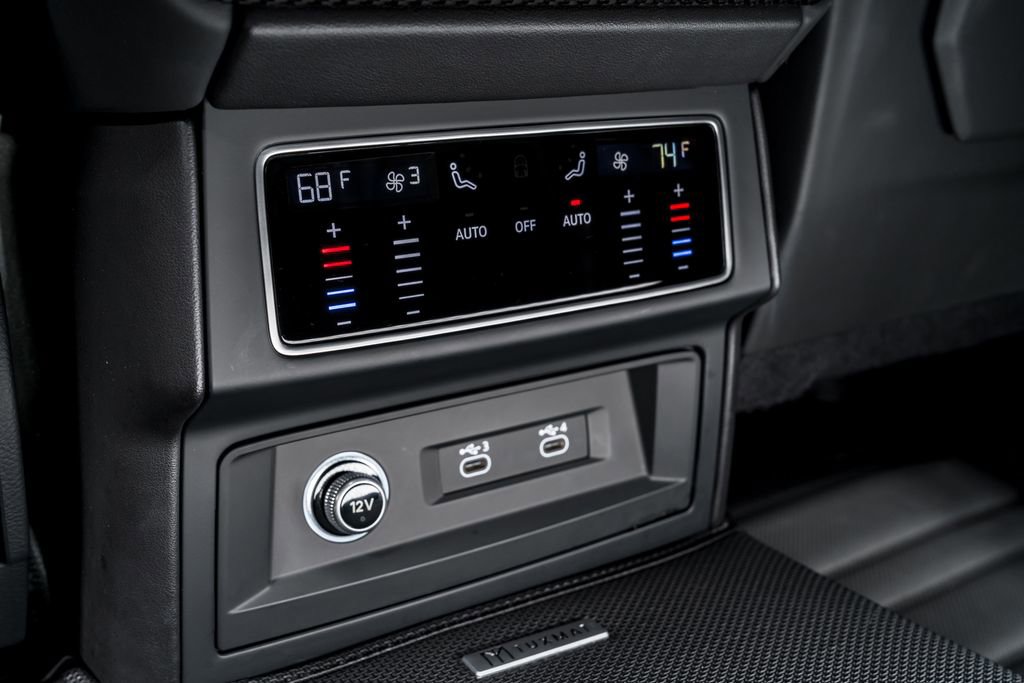 Used 2023 Lamborghini Urus S image 32