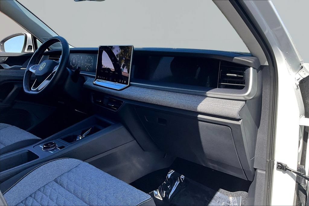 Used 2025 Volkswagen Tiguan S FWD image 27