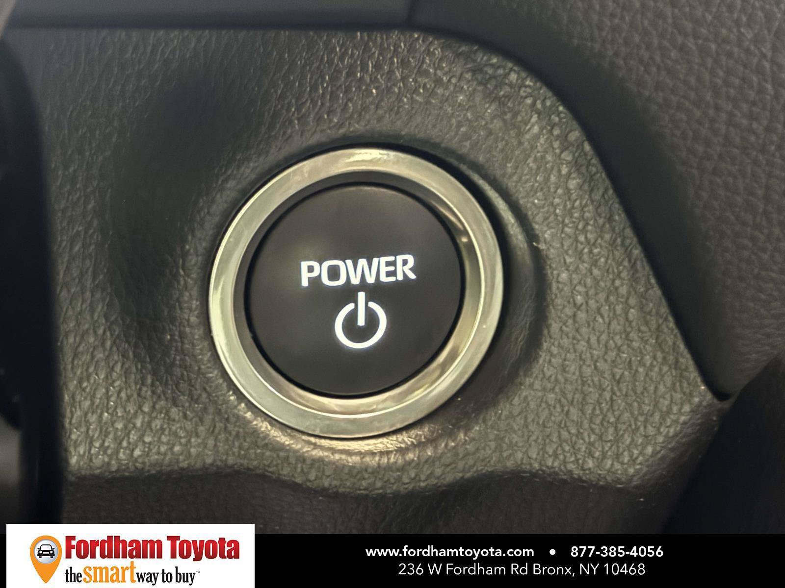 Used 2025 Toyota RAV4 XSE w/ Weather Package AWD/4WD image 26