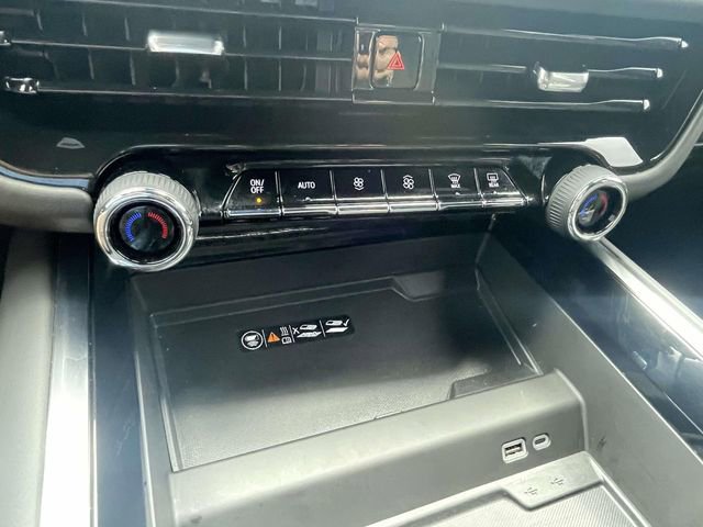 Certified 2025 Chevrolet Tahoe Premier RWD image 19