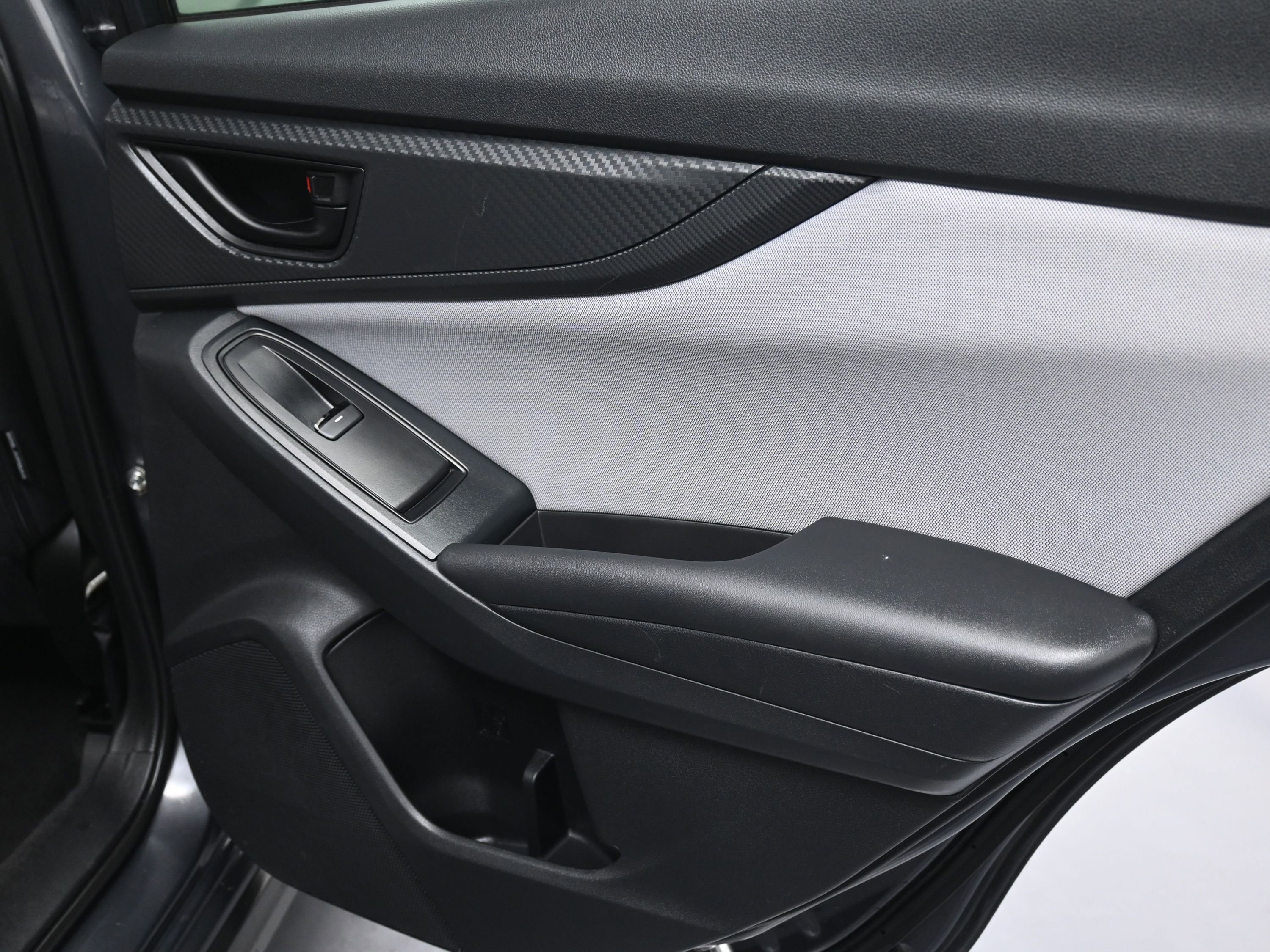 Used 2021 Subaru Crosstrek 2.0i Premium image 22