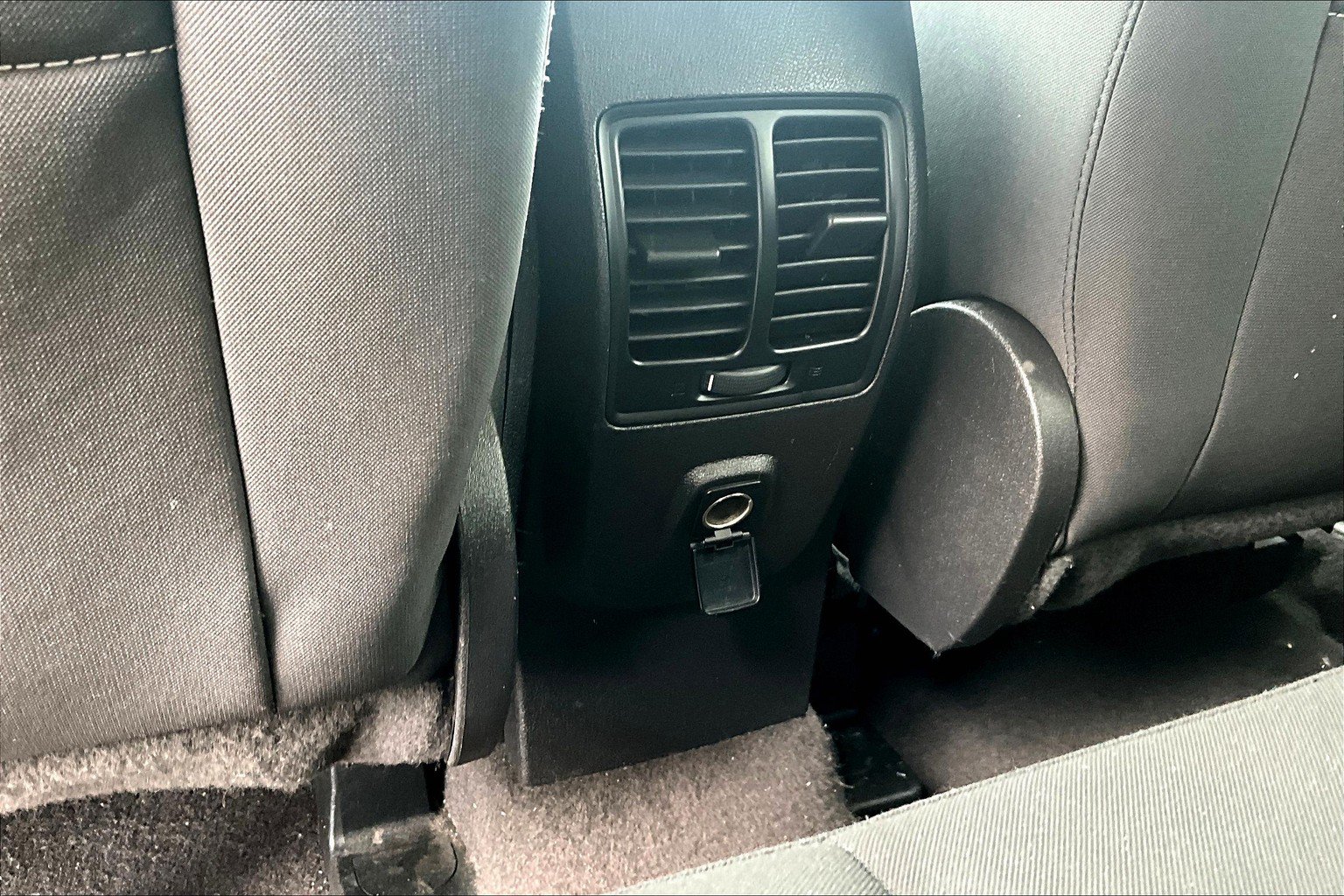Used 2018 Ford Escape SE w/ SE Sync 3 Package FWD image 38