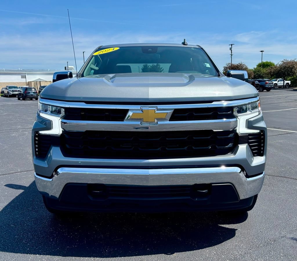 Used 2024 Chevrolet Silverado 1500 LT AWD/4WD image 10