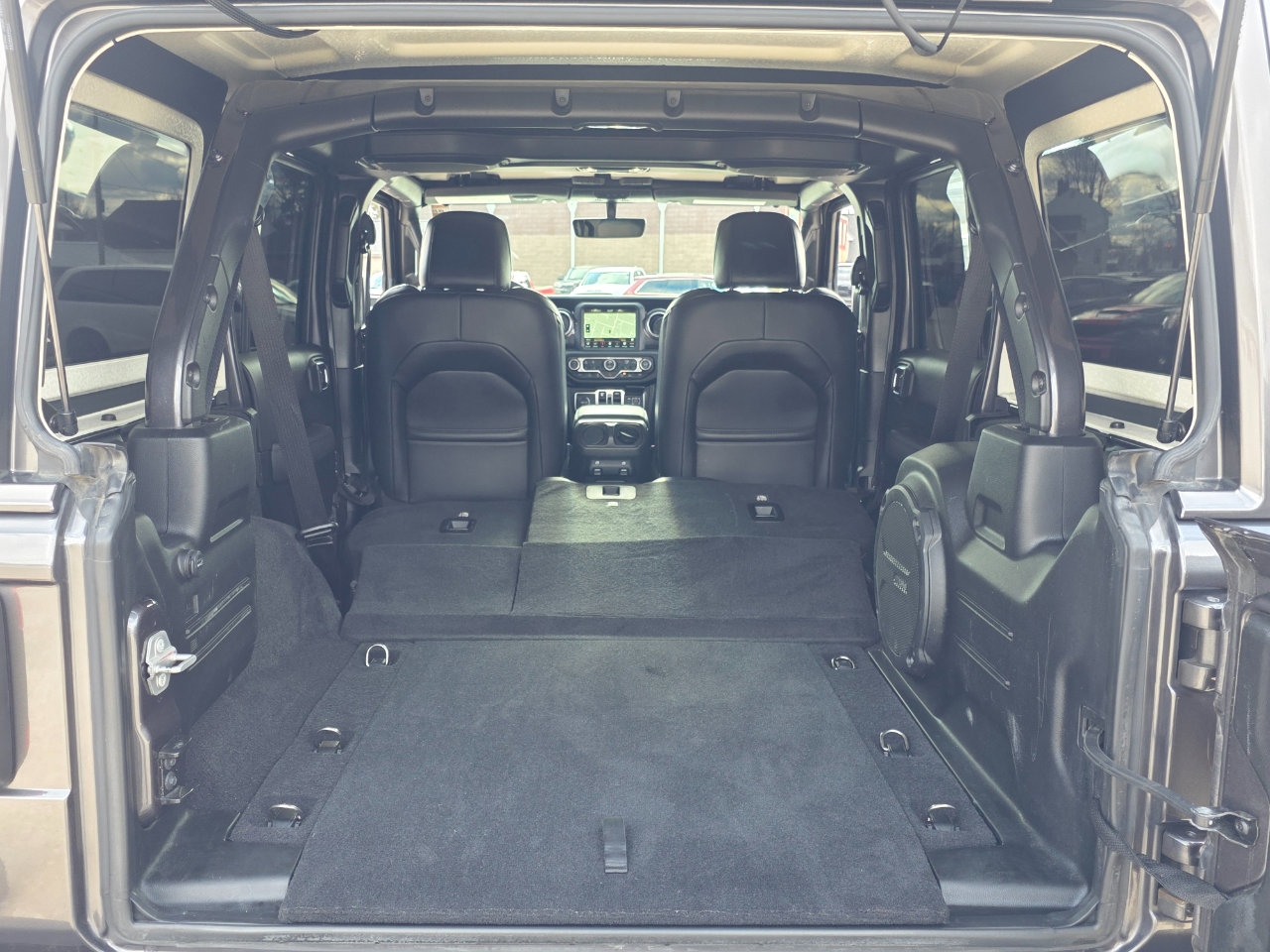 Used 2021 Jeep Wrangler Unlimited Sahara image 18