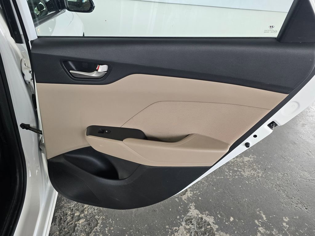 Used 2020 Hyundai Accent SE image 17