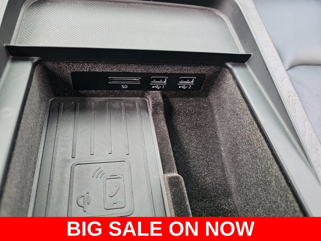 Used 2019 Audi Q8 Premium Plus w/ Premium Plus AWD/4WD image 26