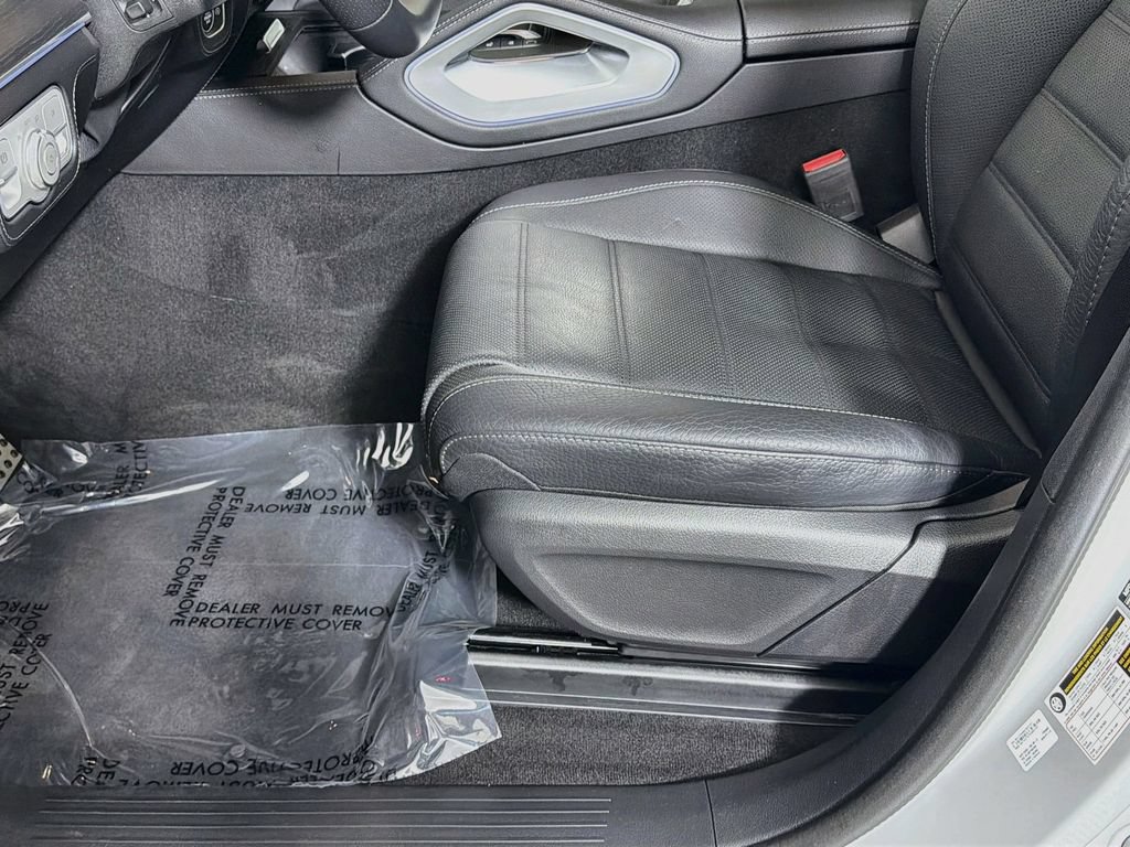 Used 2025 Mercedes-Benz GLS 580 4MATIC image 20