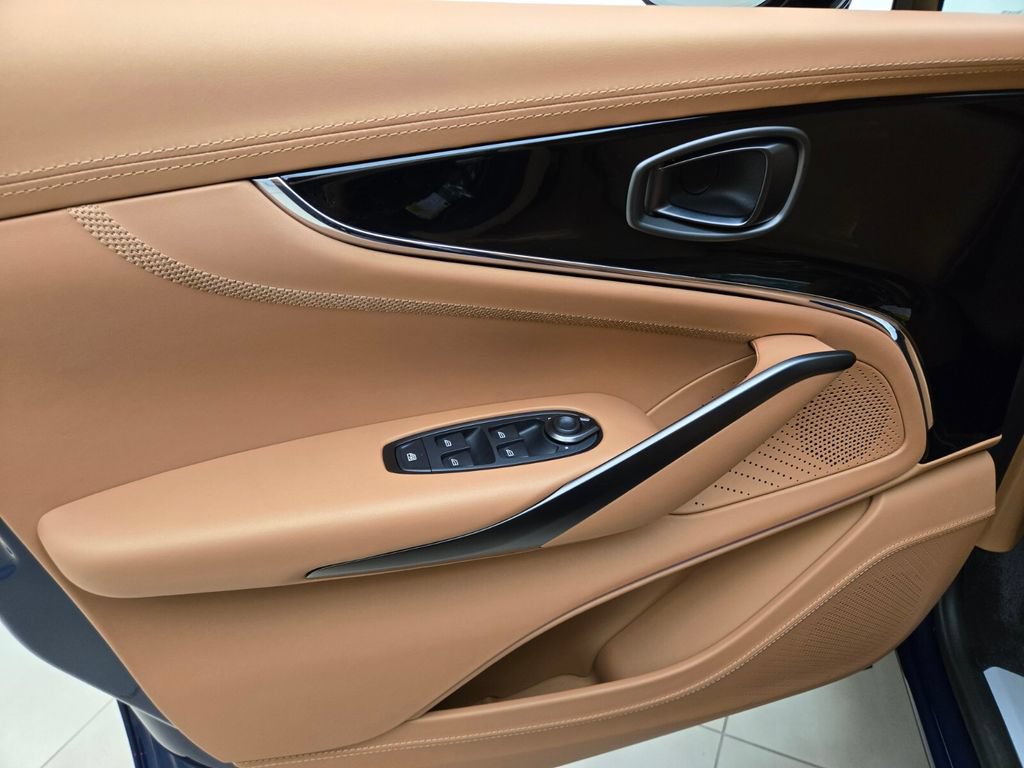 New 2025 Aston Martin DBX 707 AWD/4WD image 30