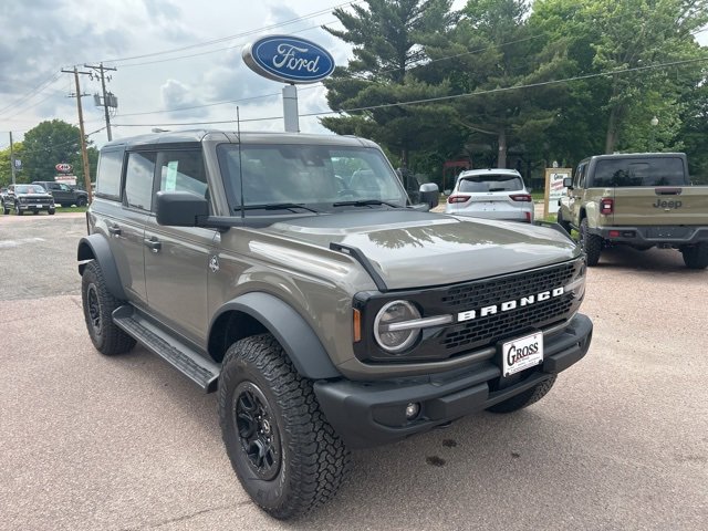 New 2025 Ford Bronco Outer Banks w/ Sasquatch Package image 2