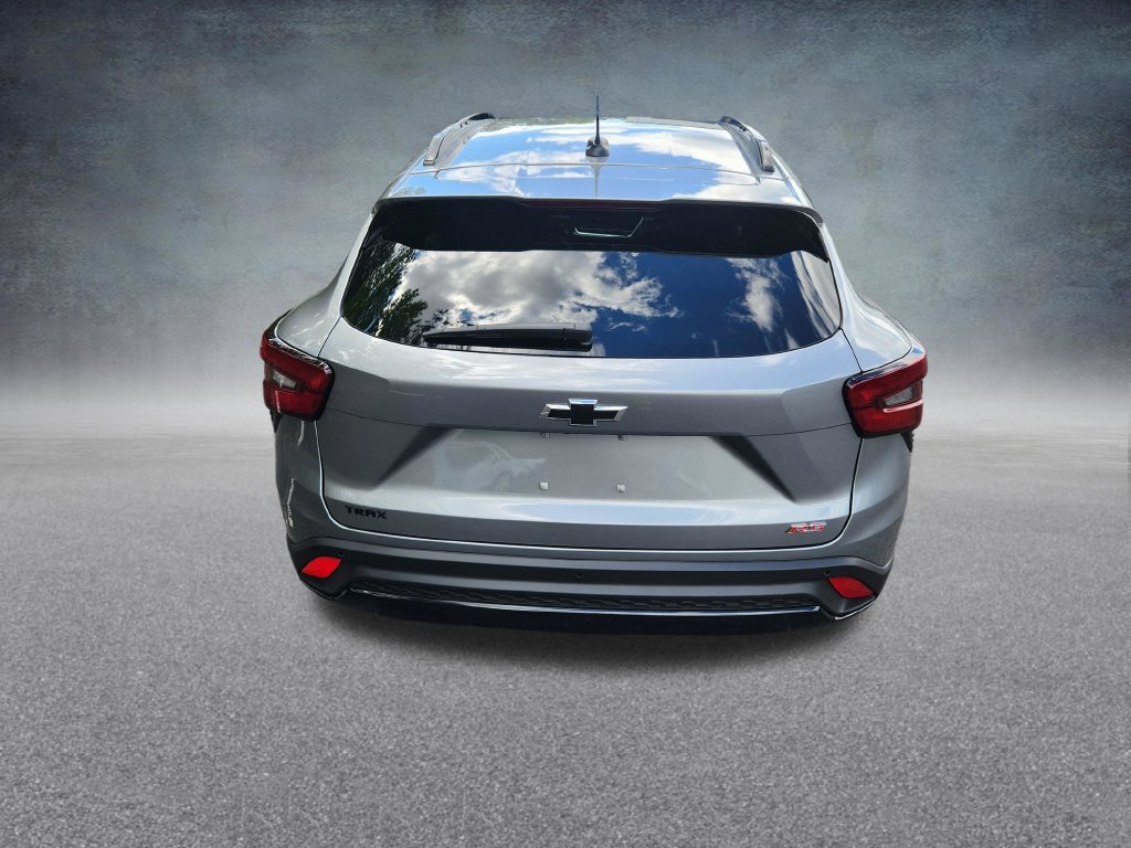 New 2026 Chevrolet Trax RS w/ Driver Confidence Package FWD image 6