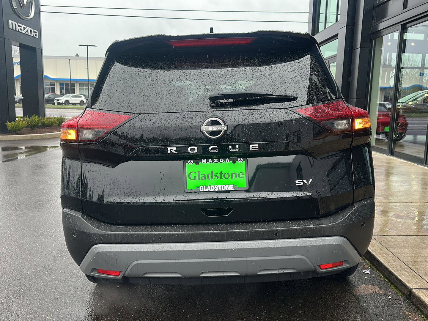 Used 2023 Nissan Rogue SV FWD image 7