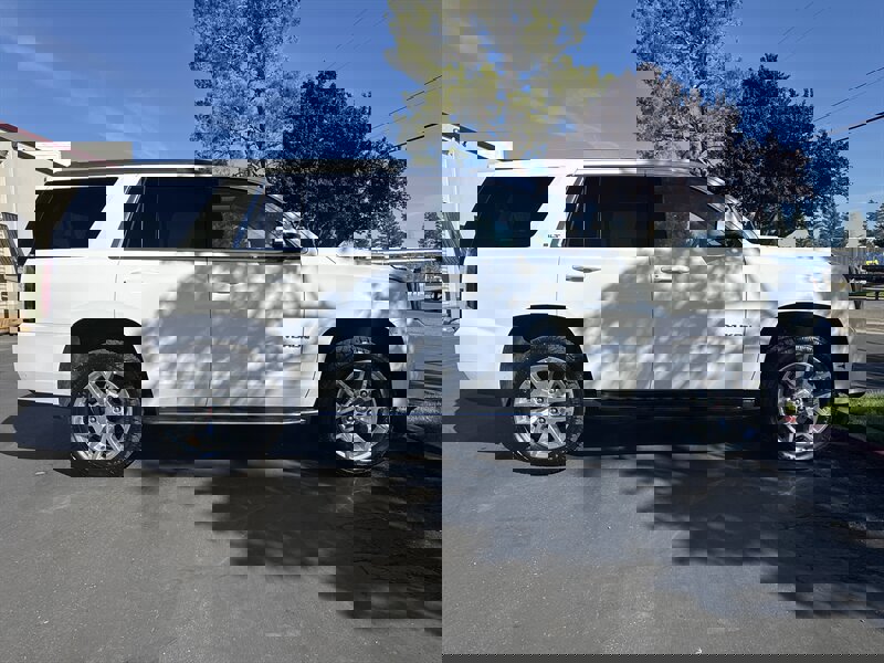 Used 2017 GMC Yukon SLT w/ Open Road Package image 13