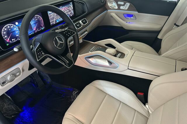New 2026 Mercedes-Benz GLS 450 4MATIC image 10