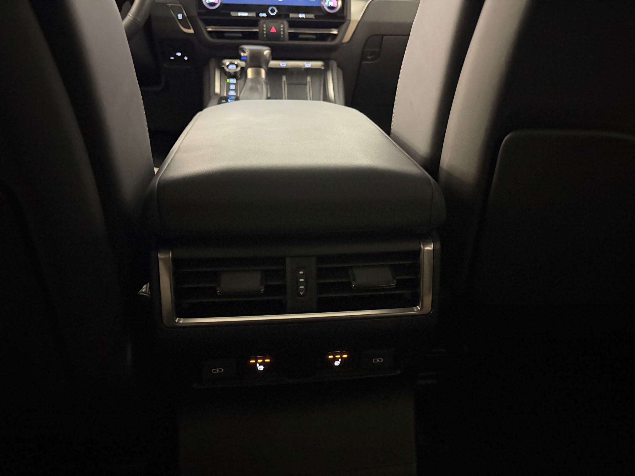 Used 2024 Lexus GX 550 AWD/4WD image 31