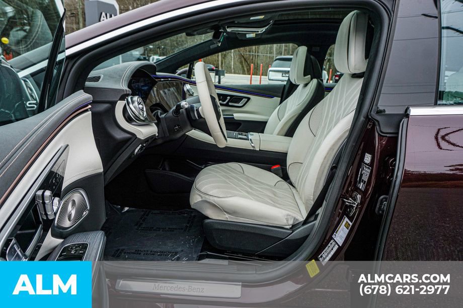 Used 2024 Mercedes-Benz EQS 580 4MATIC Sedan image 18