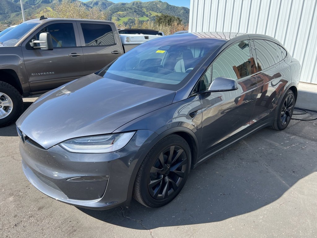 Used 2023 Tesla Model X image 1