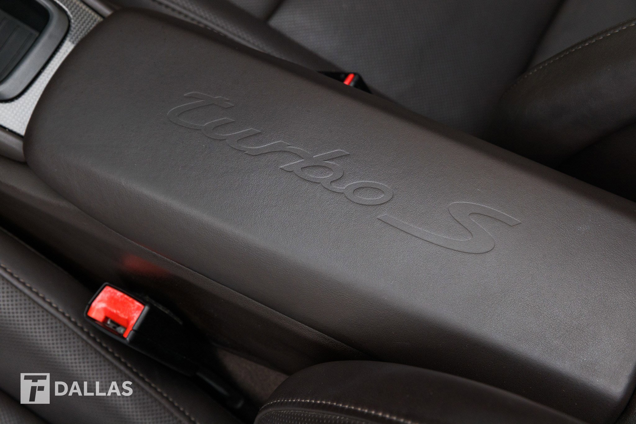 Used 2015 Porsche 911 Turbo S image 31