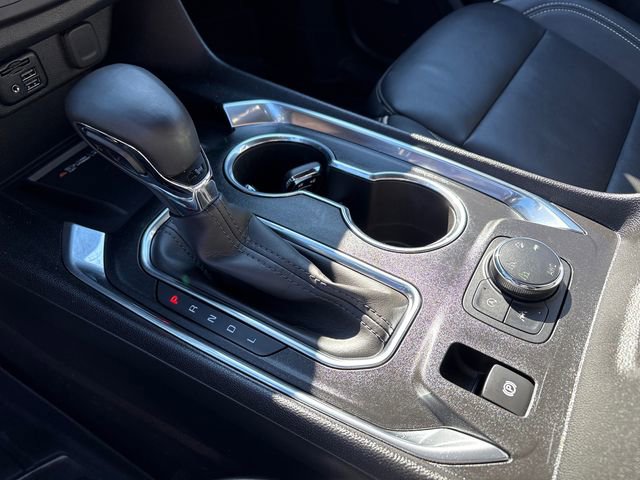 Used 2023 Chevrolet Traverse Premier w/ Redline Edition AWD/4WD image 28