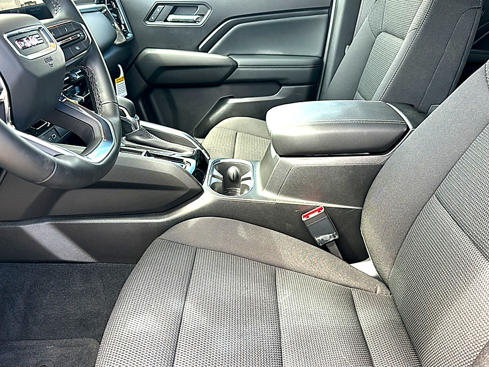 New 2026 GMC Canyon Elevation w/ Convenience Package RWD image 10