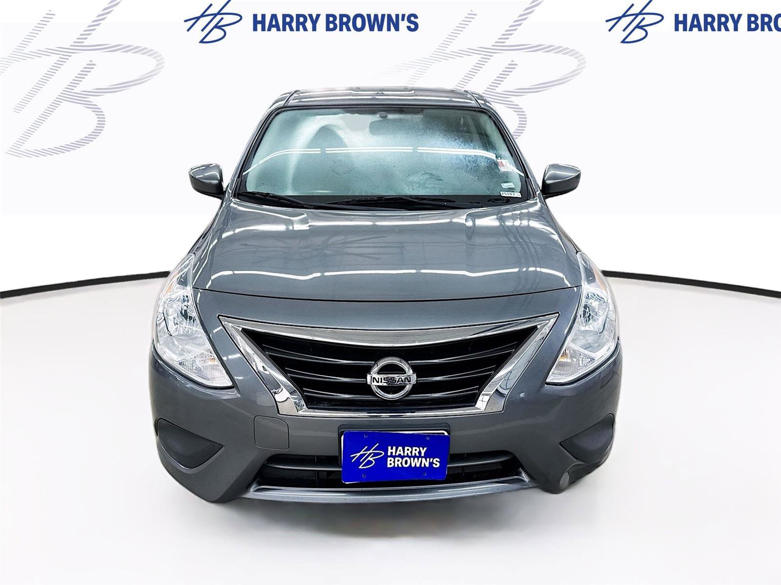 Used 2019 Nissan Versa SV image 6