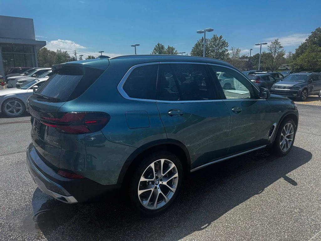 Certified 2025 BMW X5 xDrive50e AWD/4WD image 4