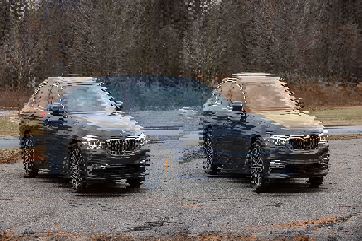 Used 2018 BMW 530i xDrive image 2