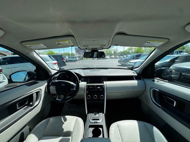 Used 2017 Land Rover Discovery Sport SE AWD/4WD image 23