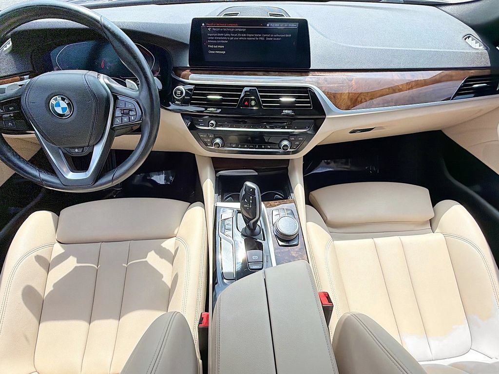 Used 2020 BMW 530i xDrive w/ Convenience Package AWD/4WD image 16