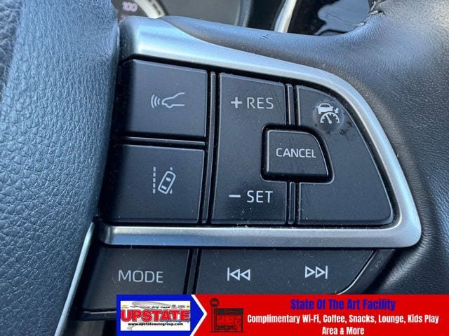 Used 2022 Toyota Highlander LE AWD/4WD image 24