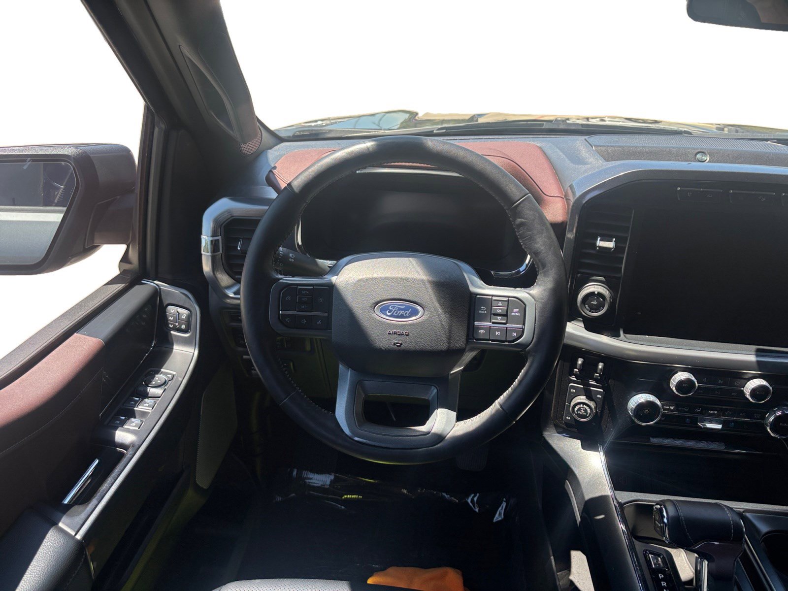 Used 2023 Ford F150 Lariat image 12