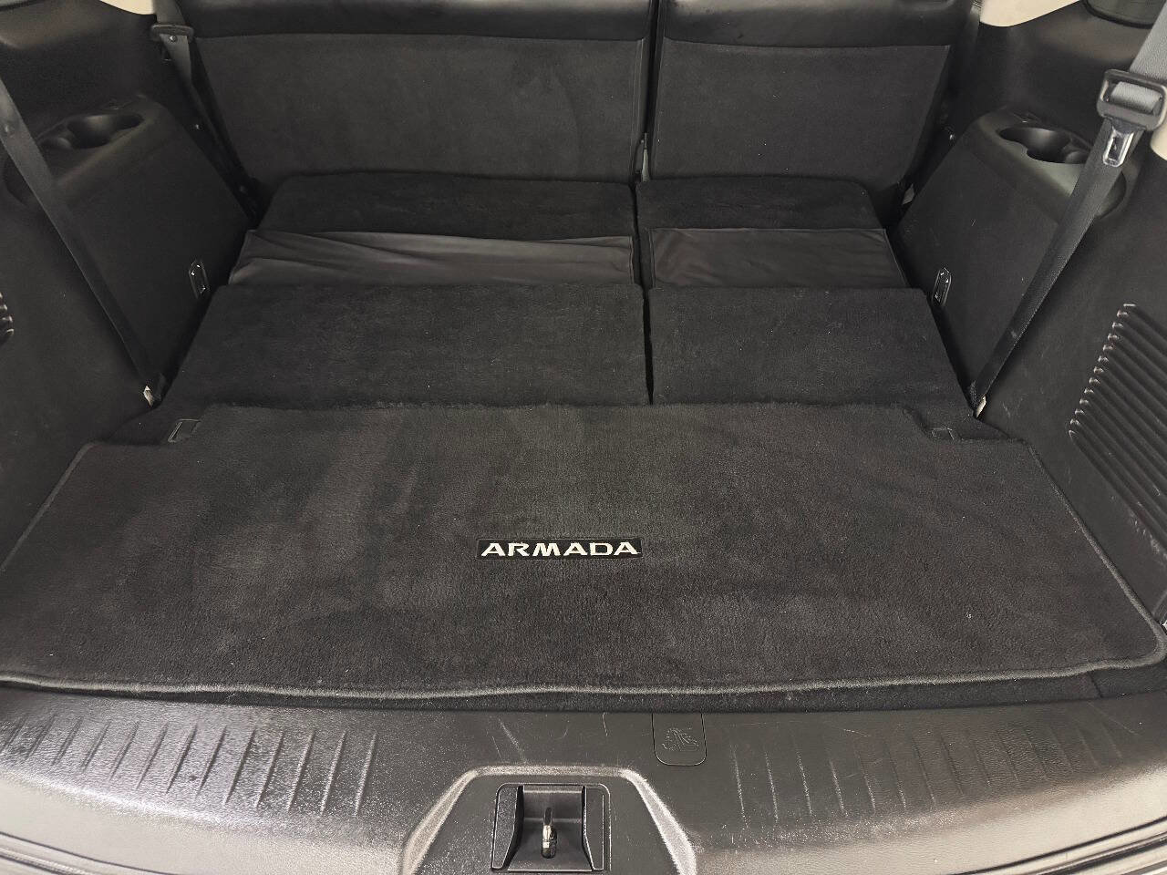 Used 2017 Nissan Armada SL image 76