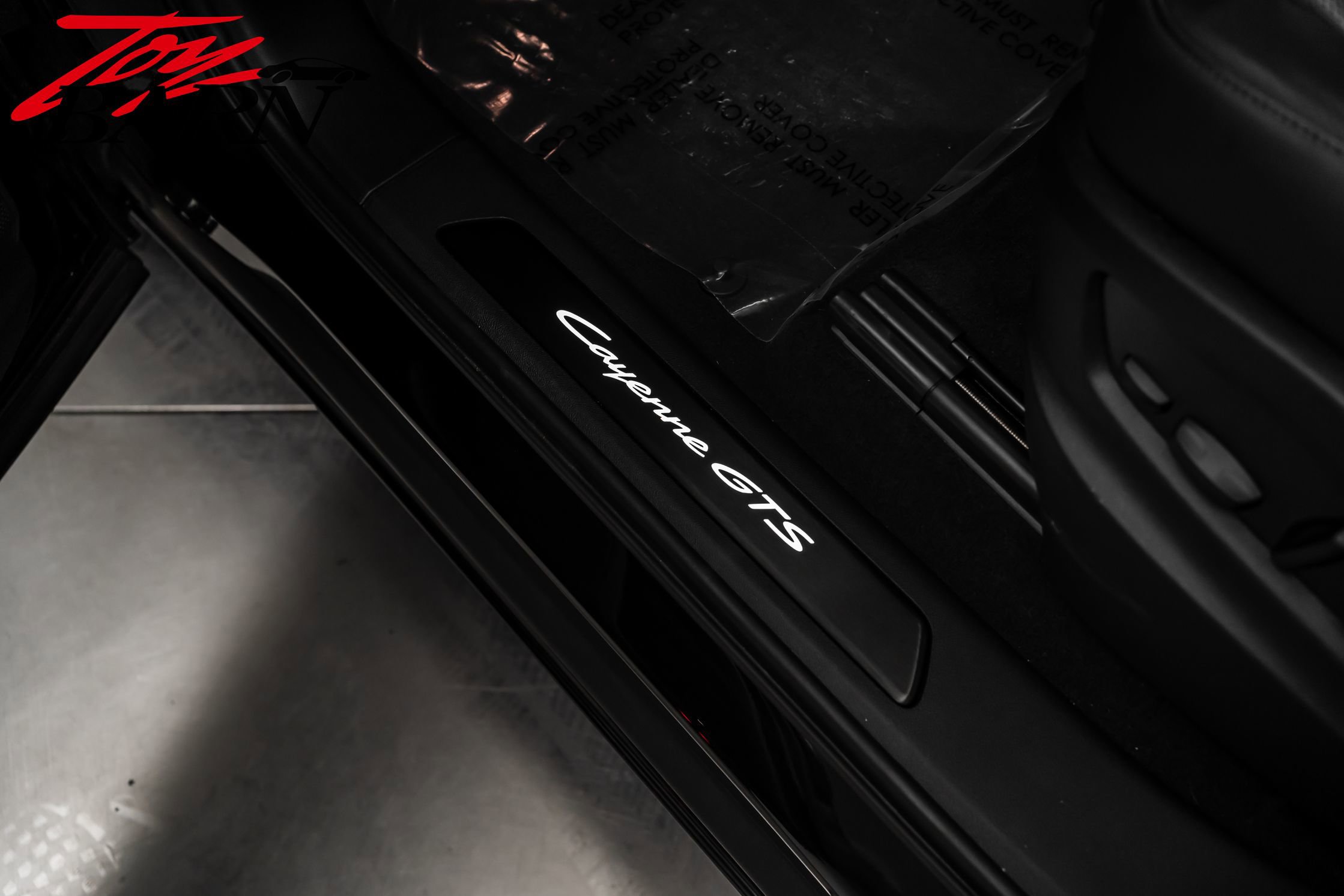 Used 2025 Porsche Cayenne GTS image 23