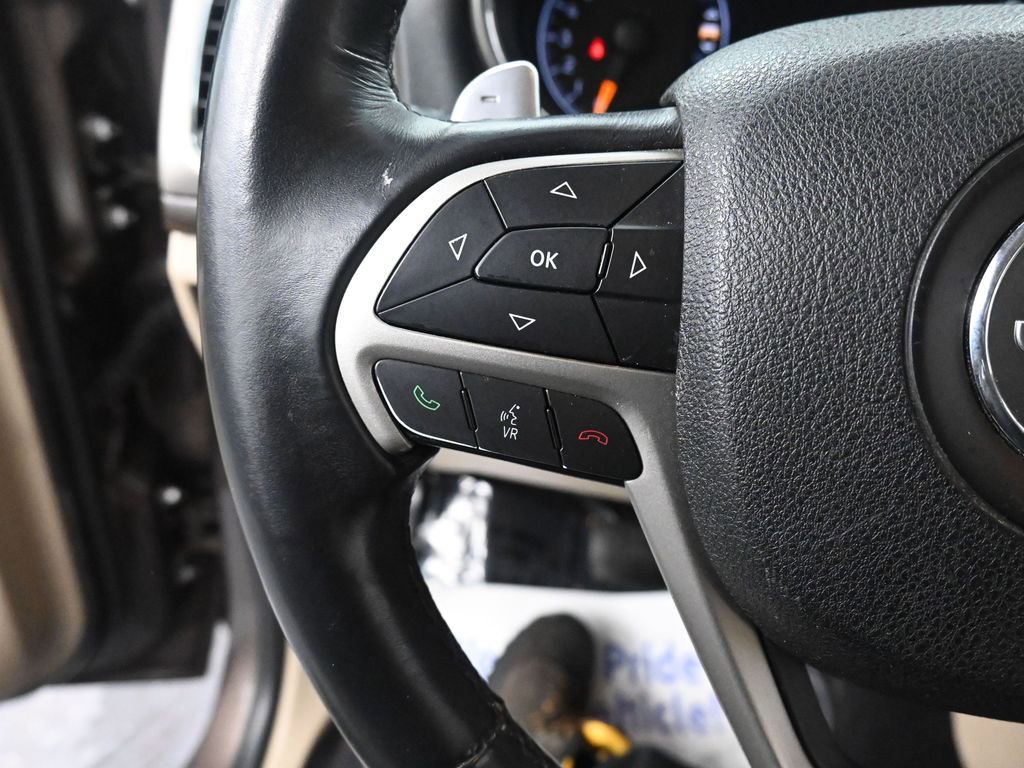 Used 2017 Jeep Grand Cherokee Laredo w/ Quick Order Package 23E image 30