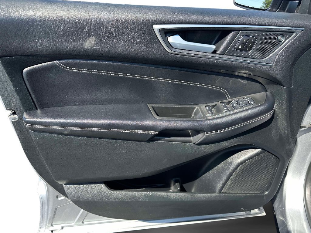 Certified 2023 Ford Edge Titanium AWD/4WD image 9