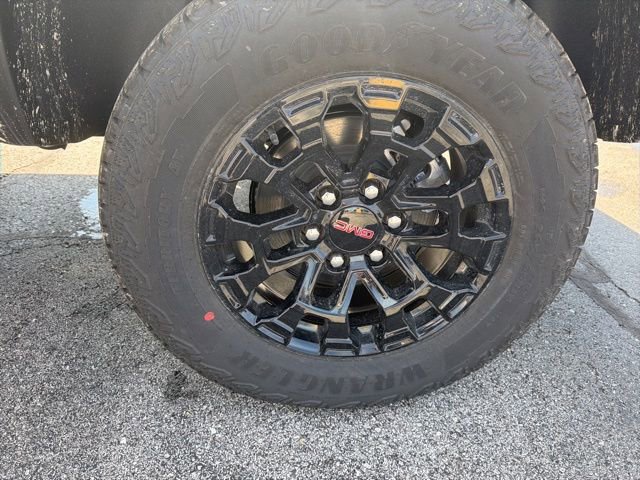 New 2026 GMC Canyon Elevation w/ Convenience Package image 11