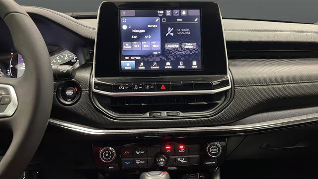 Used 2022 Jeep Compass Altitude w/ Sun and Sound Group AWD/4WD image 13